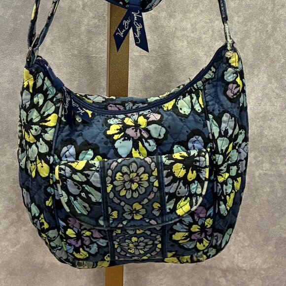 Vera Bradley Bag and Wristlet Set - Picture 2 of 16